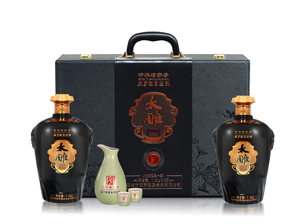 湛江咸亨酒店太雕黄酒回收太雕2007原酿礼盒1.5kg*2糯米酒半甜绍兴黄酒